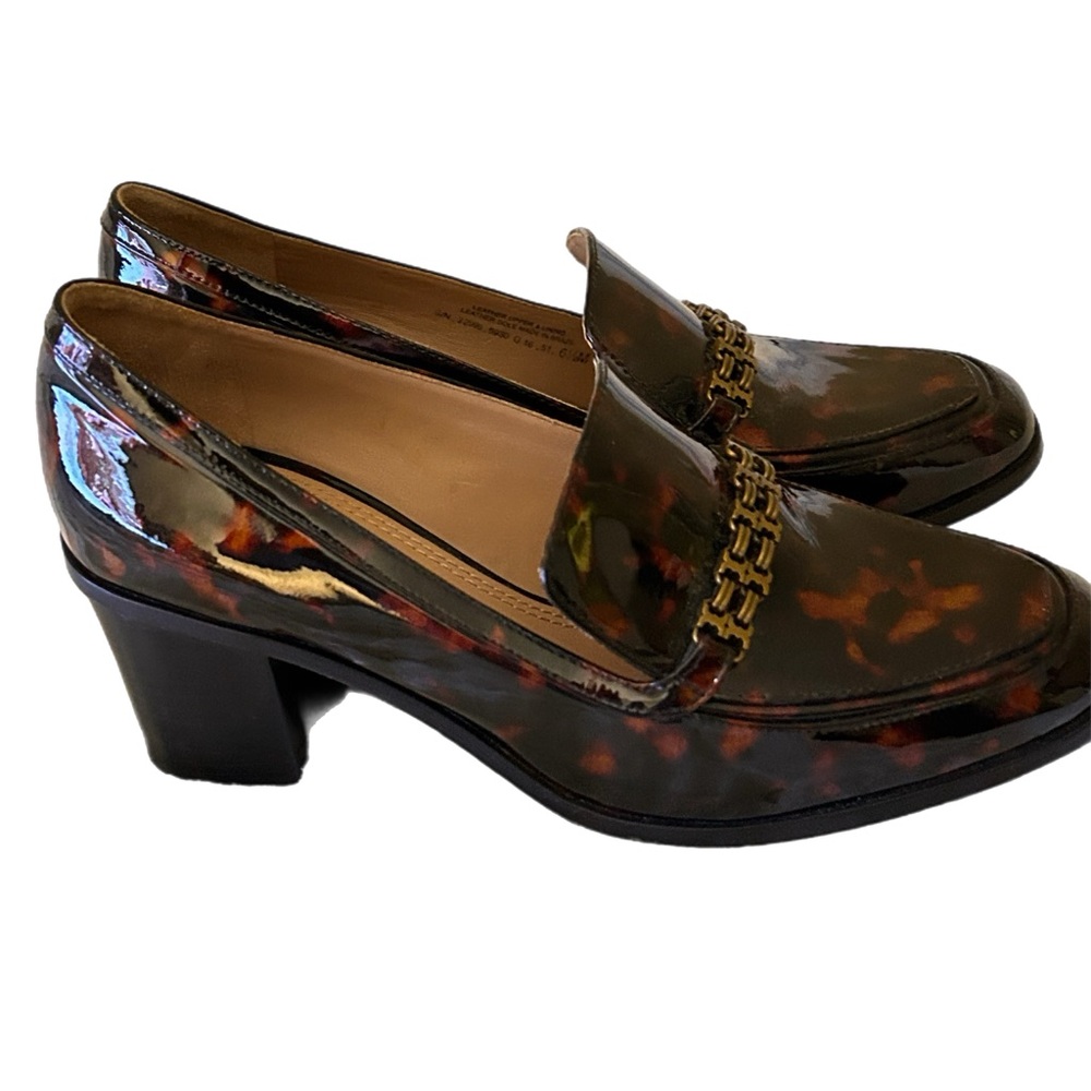 Tory Burch Tortoise Patent Loafers with Chain Detail.  $325.00 retail. - Picture 5 of 5